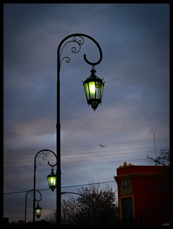 "Las Farolas" de Alberto Elizalde