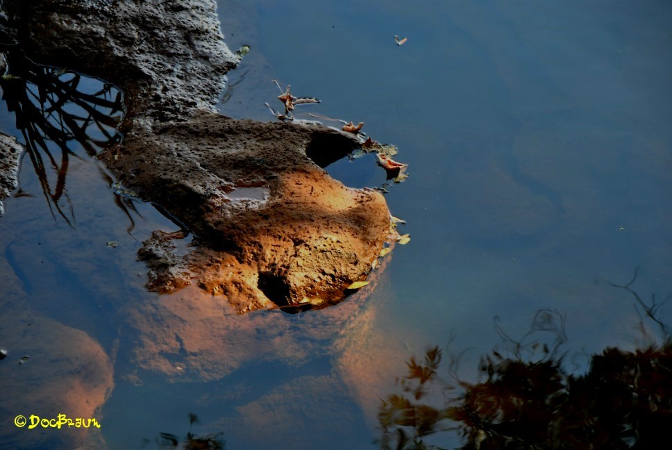 "Piedra-agua-reflejo" de Juan Jos Braun