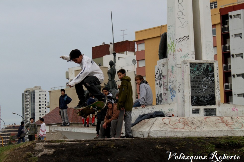 "Buscando el equilibrio." de Roberto Velazquez