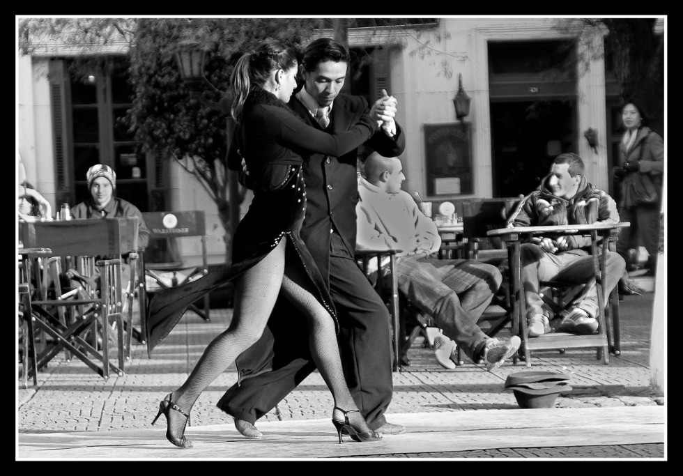 "De tango" de Hugo Lorenzo