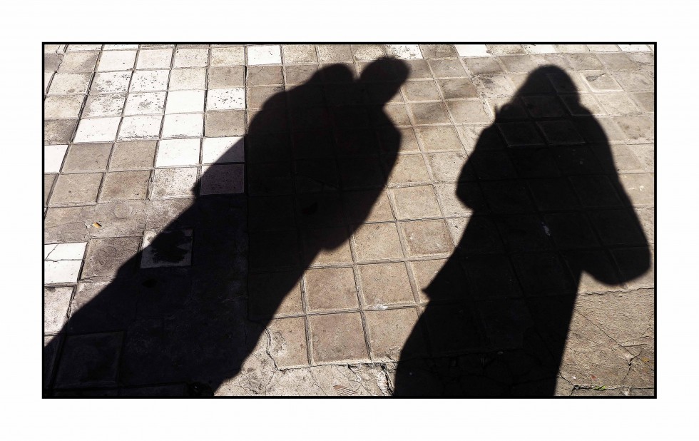 "Nuestras sombras y el fro" de Analia Coccolo