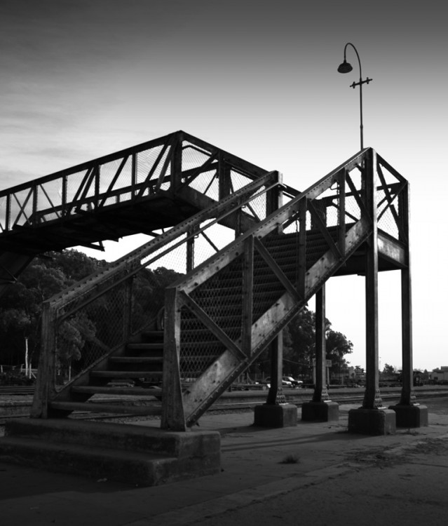 "El puente II" de Vale Valeria Vergara