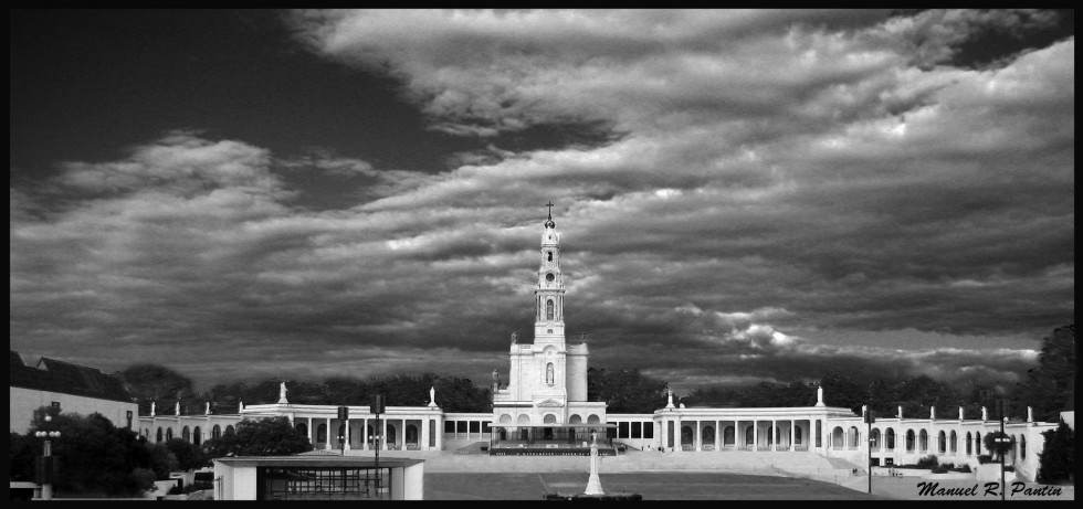 "Ftima, Portugal en blanco y negro" de Manuel Raul Pantin Rivero