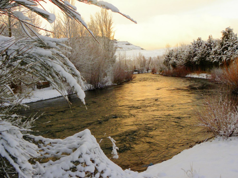 "Invierno en el ro Chimehun" de Daniel G. Lirio