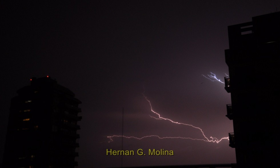 "1.21 gigawatts" de Hernan G. Molina