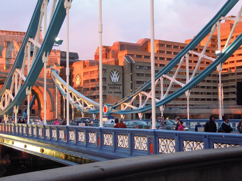 "En el Puente" de Juan Angel Rojas