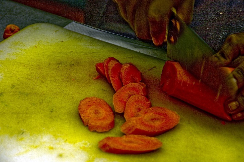 "Cortando zanahorias" de Manuel Velasco