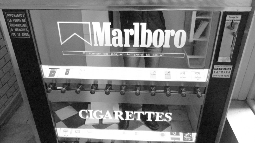 "Cigarettes" de Romina Rodriguez