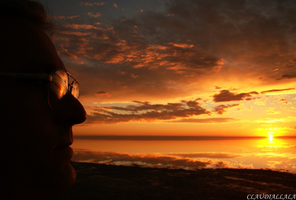 "Observando caer el sol" de Claudia Alejandra Allala