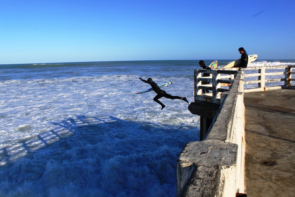 "salto al vacio." de Roberto Velazquez