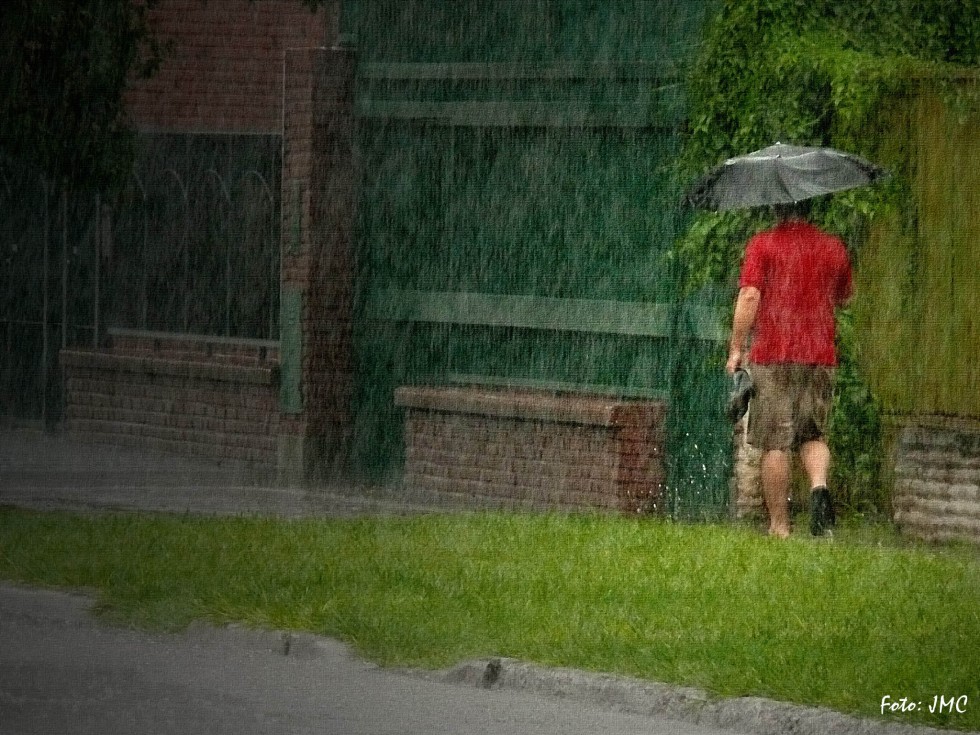 "El hombre bajo la lluvia" de Juan Manuel Conti