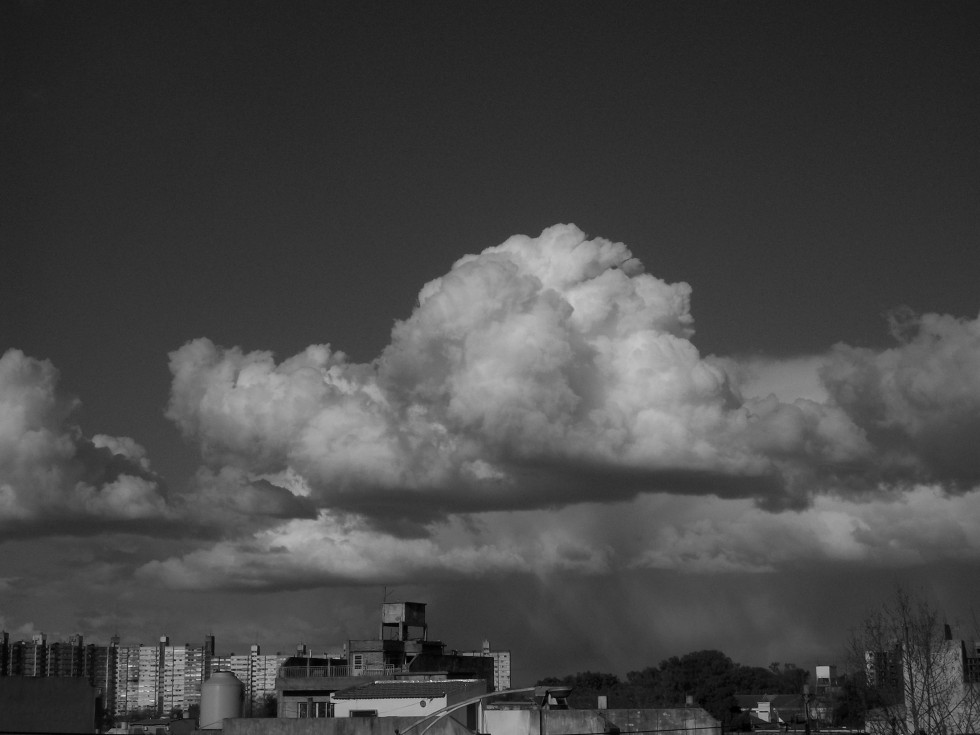 "Tormenta que se va ..." de Alejandra Latella