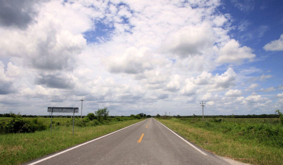 "`nubes en el camino`" de Yatie Garcia Cen