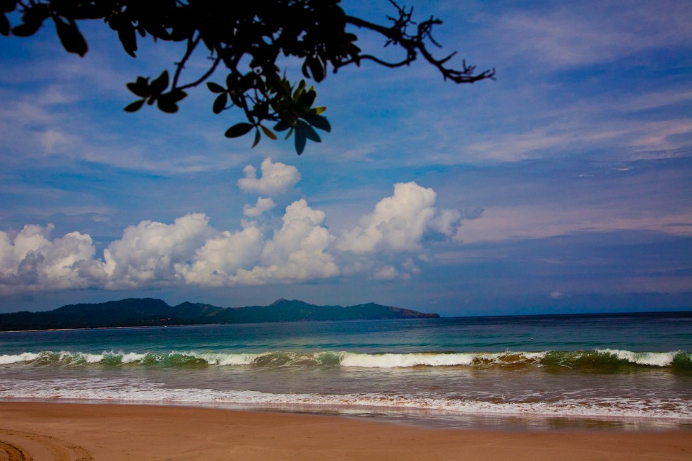 "playa sobre el Pacifico Costa Rica" de Rafael Buteler