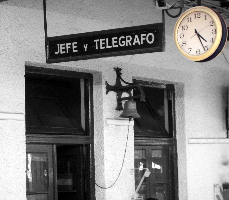 "Reloj de Estacion" de Andres Mancuso