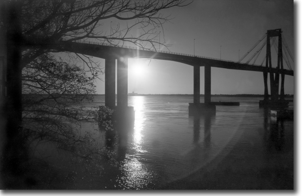 "Puente Gral. Belgrano (Chaco - Corrientes)" de Ruben Del Punta
