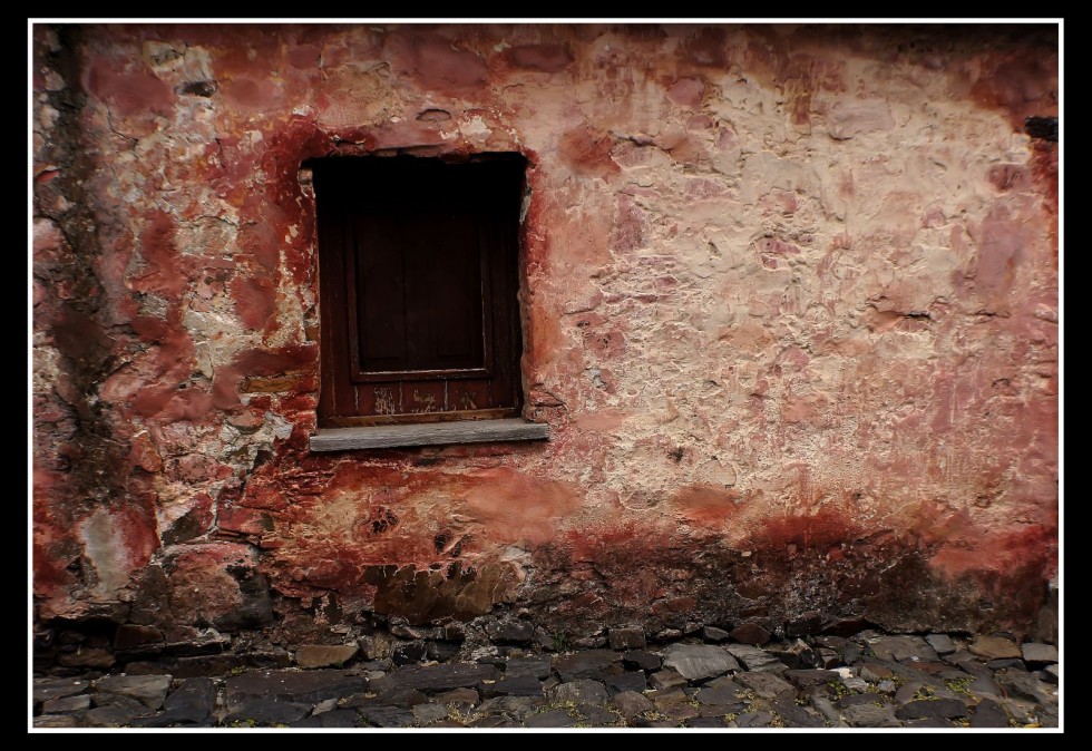 "Colonial" de Hugo Lorenzo