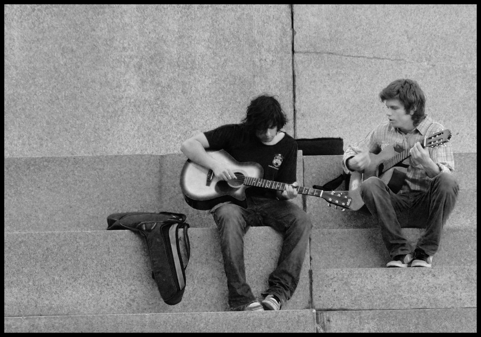 "Jovenes y guitarras" de Romina Rodriguez