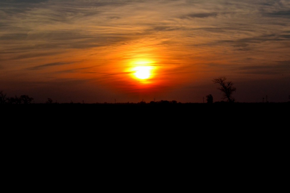 "Atardecer en mi pueblo." de Hernn Astrada