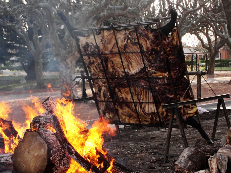 "Asado al azador" de Ricardo Lagrange