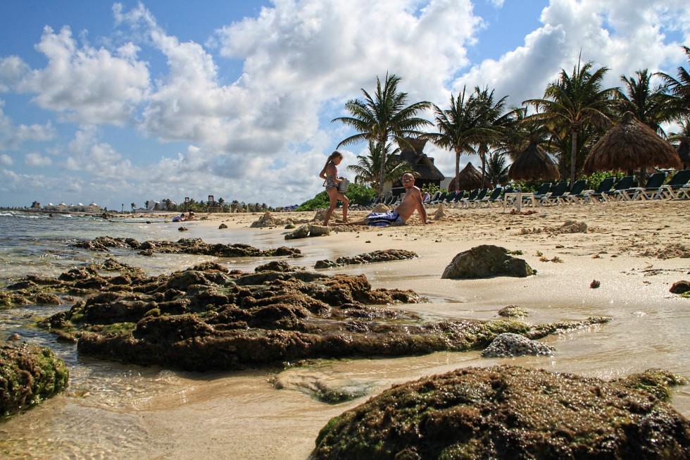 "En la playa" de Manuel Velasco