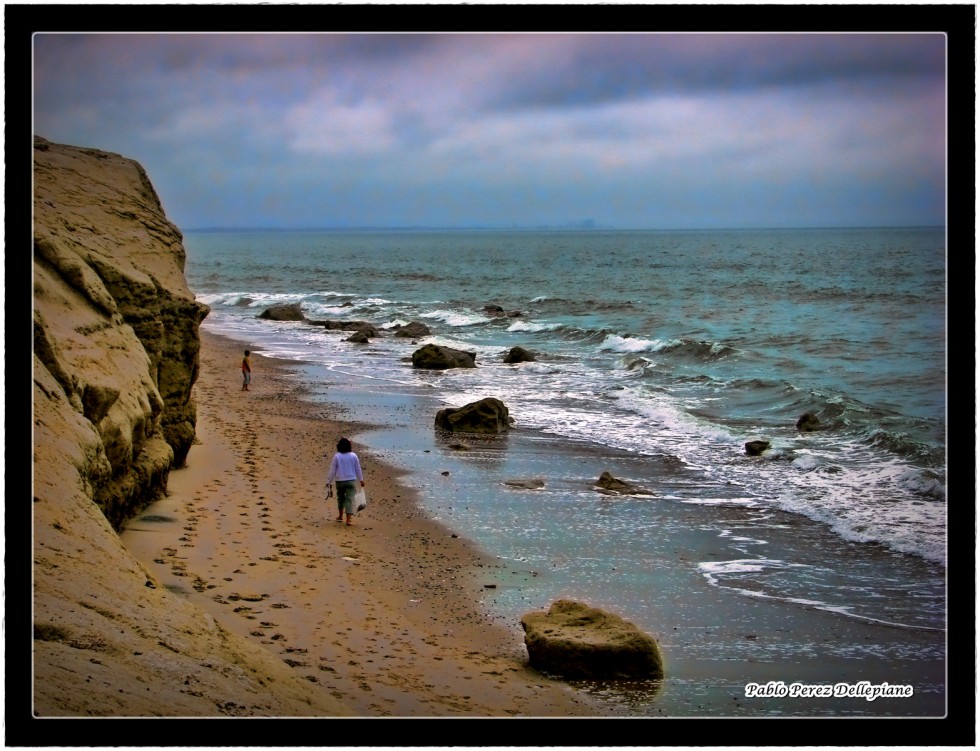 "Sobre la playa" de Pablo Perez Dellepiane