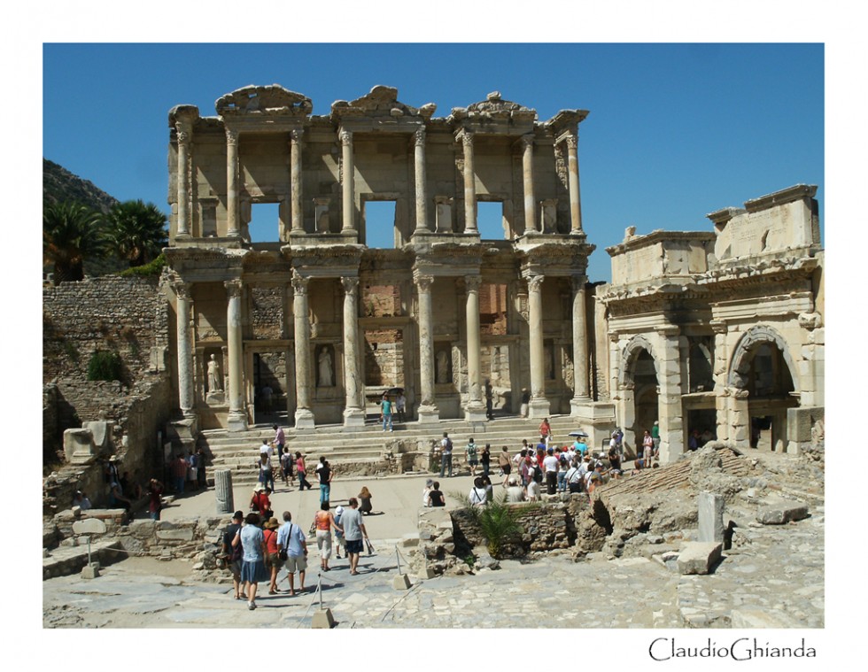 "Efesos...Biblioteca de Celsus" de Claudio Ghianda