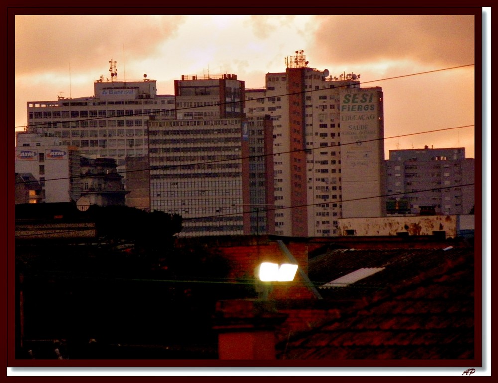 "LA CIUDAD ..." de Anglica Pegas