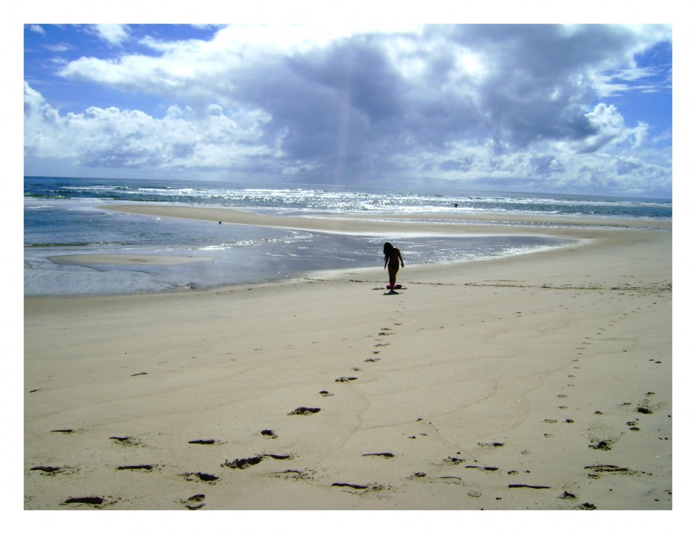 "soledad en la playa" de Valeria Montrfano