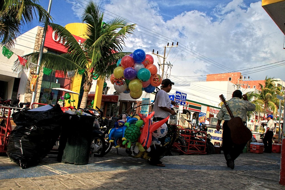 "El vendedor de globos" de Manuel Velasco