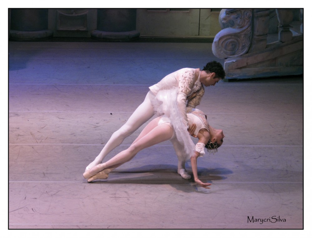 "Grand Pas de Deux" de Maria Cristina Silva