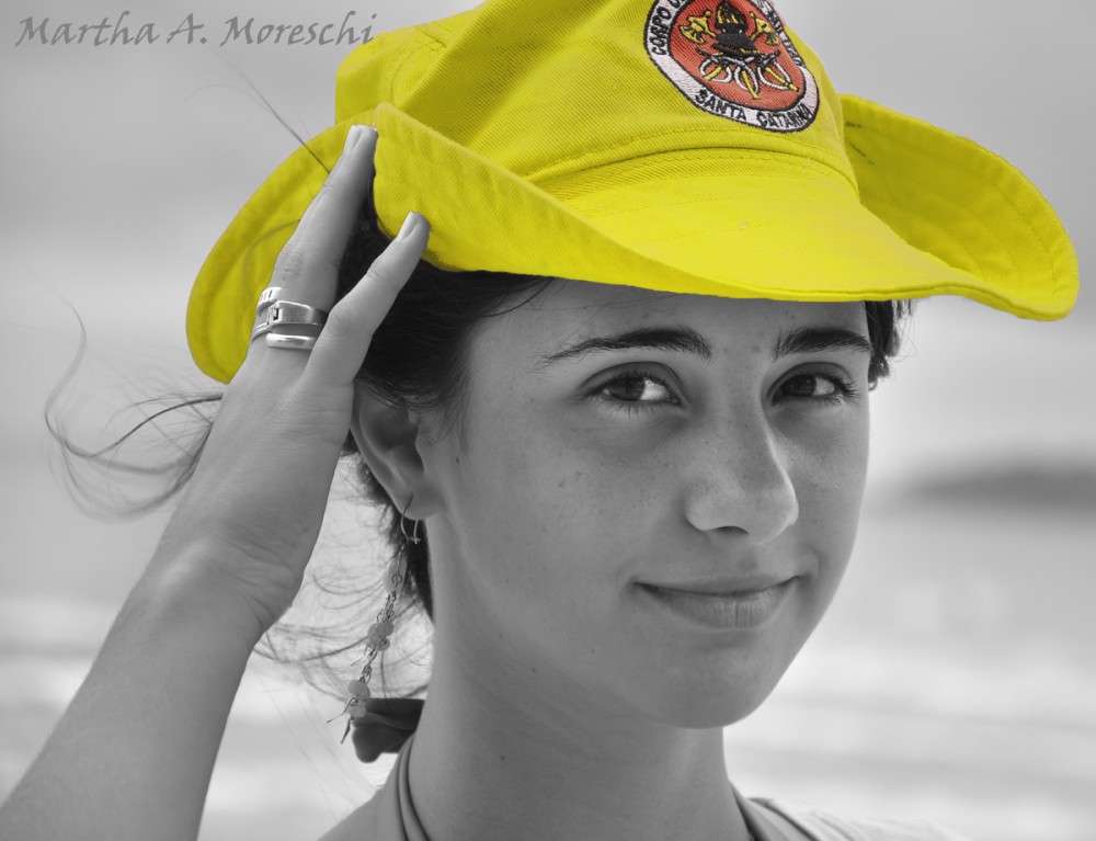 "Con el sombrero amarillo" de Martha A. Moreschi