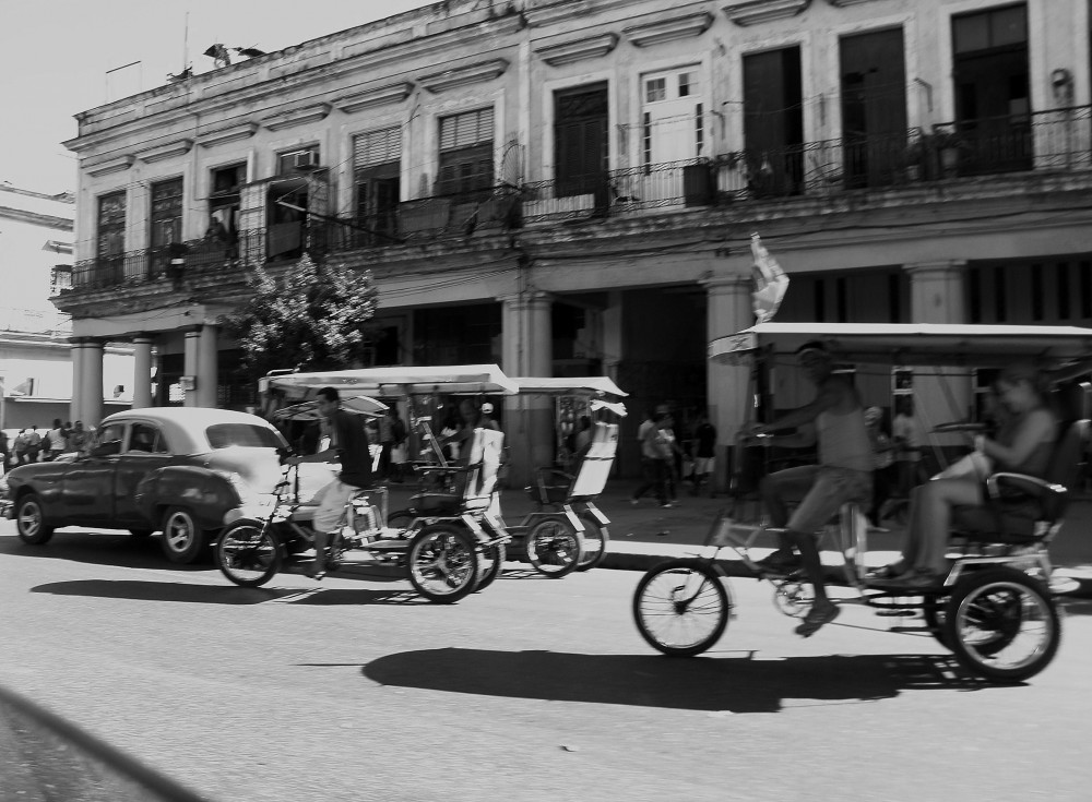 "Una Calle De La Habana" de Alicia Mazzeo