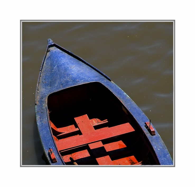 "El bote de la cruz" de Rafa Lanuza