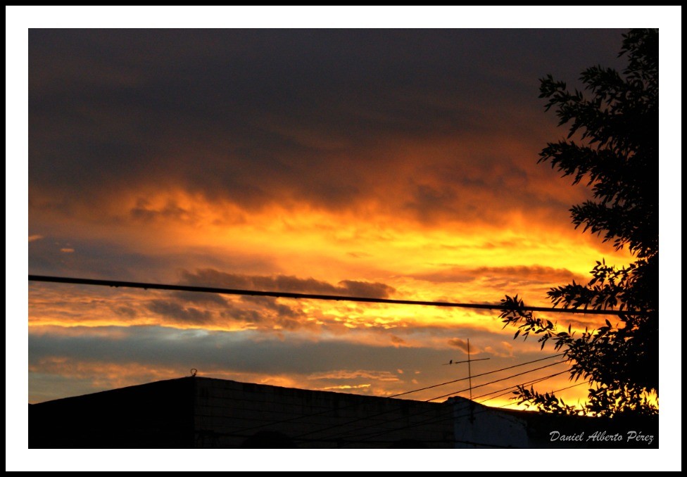 "cielo en colores" de Daniel Alberto Prez