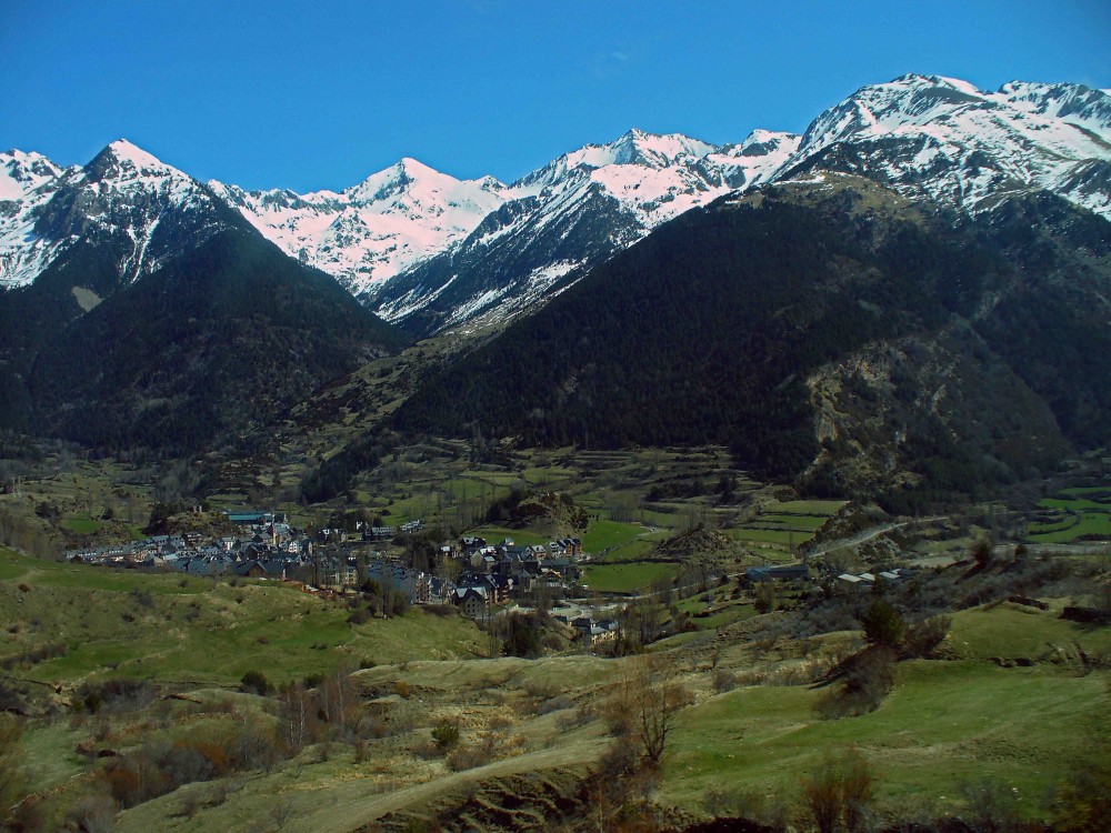 "El Valle" de Roberto Lafere Garcia