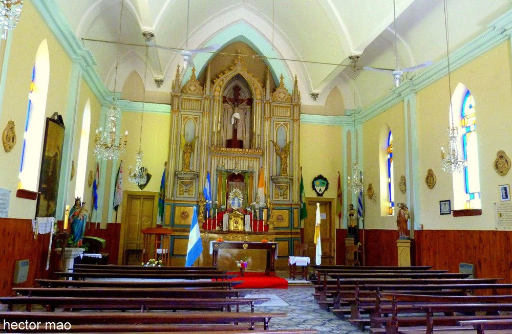 "iglesia en soledad" de Hector Mao