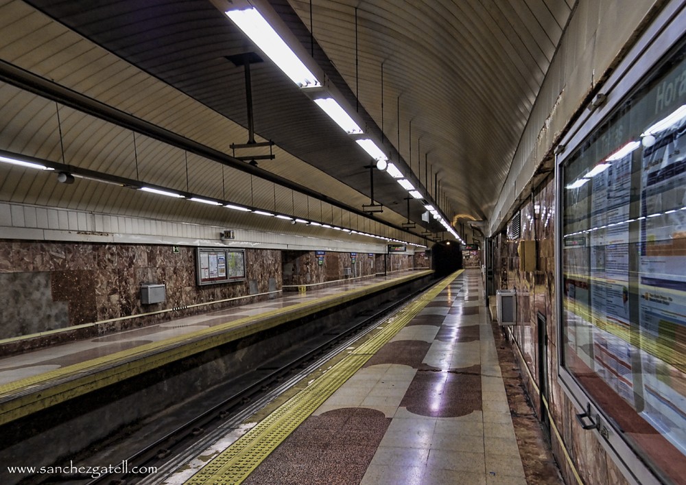 "Estacin de metro" de Eduardo Snchez Gatell