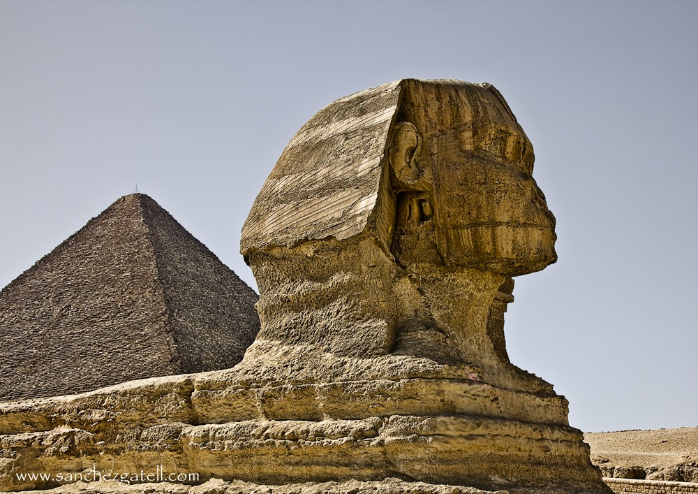 "Esfinge de Giza" de Eduardo Snchez Gatell