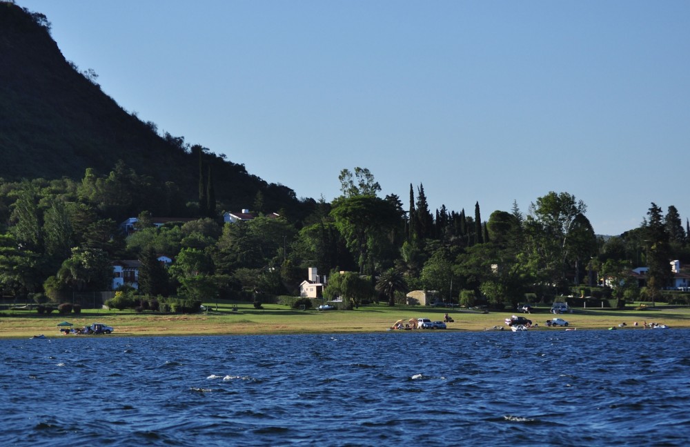 "Sol,lago,montaa=Crdoba" de Edi Viviana Gautero