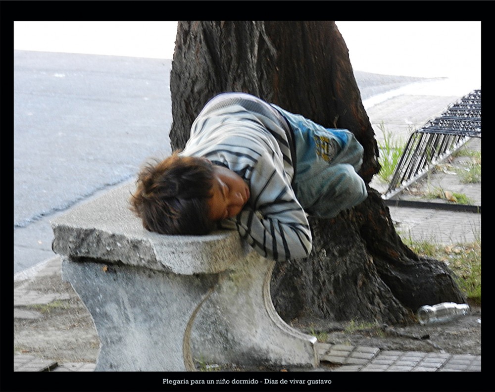 "plegarias para un nio dormido - Diaz de vivar G" de Gustavo Diaz de Vivar