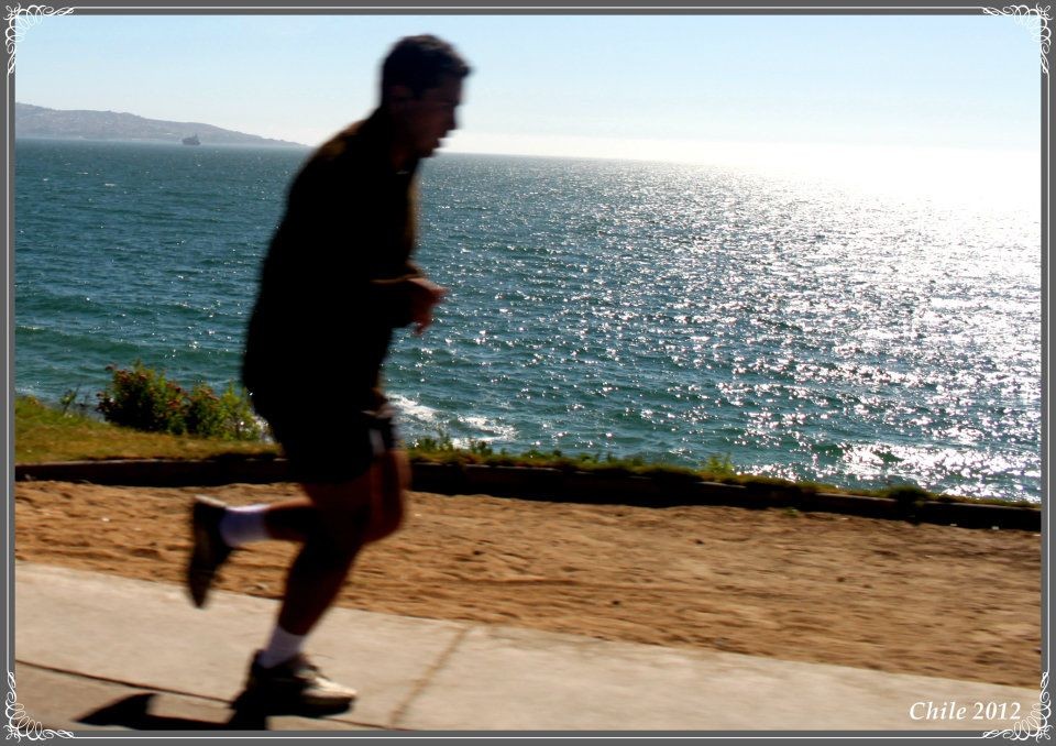 "carrera al mar" de Ricardo Andres Muoz