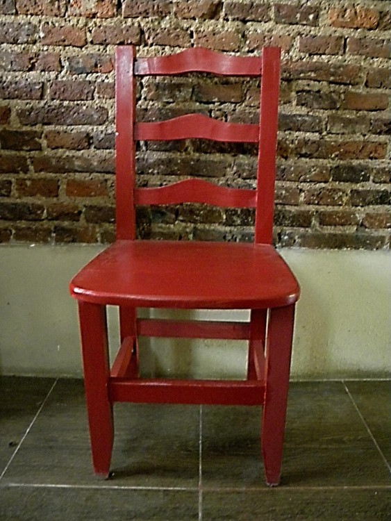 "silla roja" de Germn Cesar