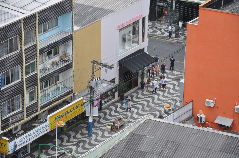 "peatonal en diagonal..." de Jose Alberto Vicente