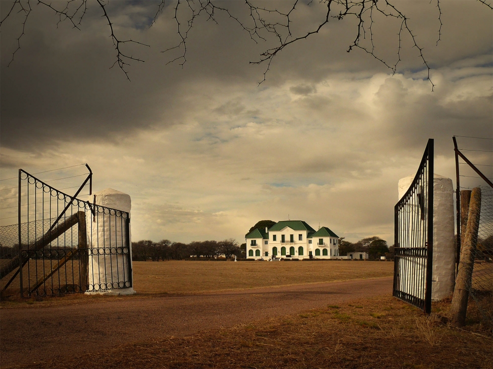 "Casona del PARQUE LURO" de Fabin Muoz Docampo