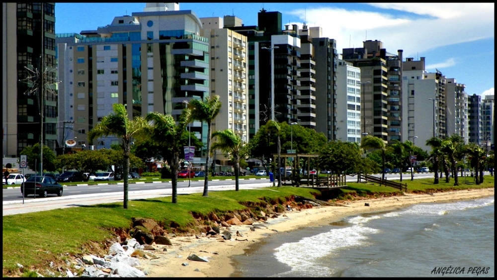 "POR OTRO NGULO - LA BEIRA MAR" de Anglica Pegas