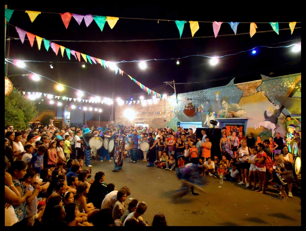 "Carnaval en el barrio" de Lorenzo Bisbal