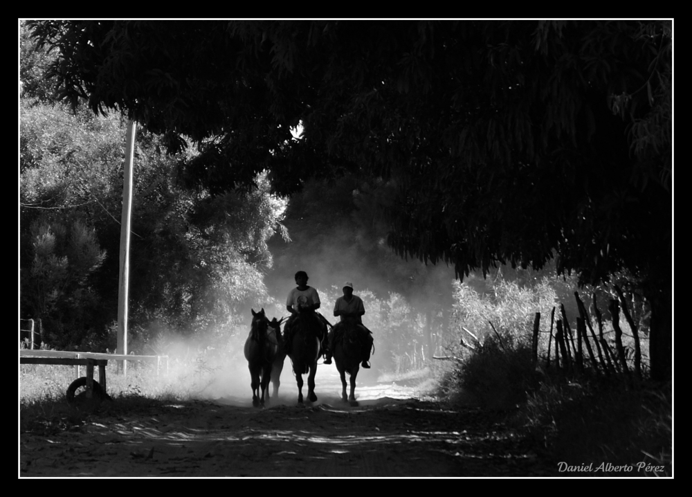 "calle de pueblo" de Daniel Alberto Prez