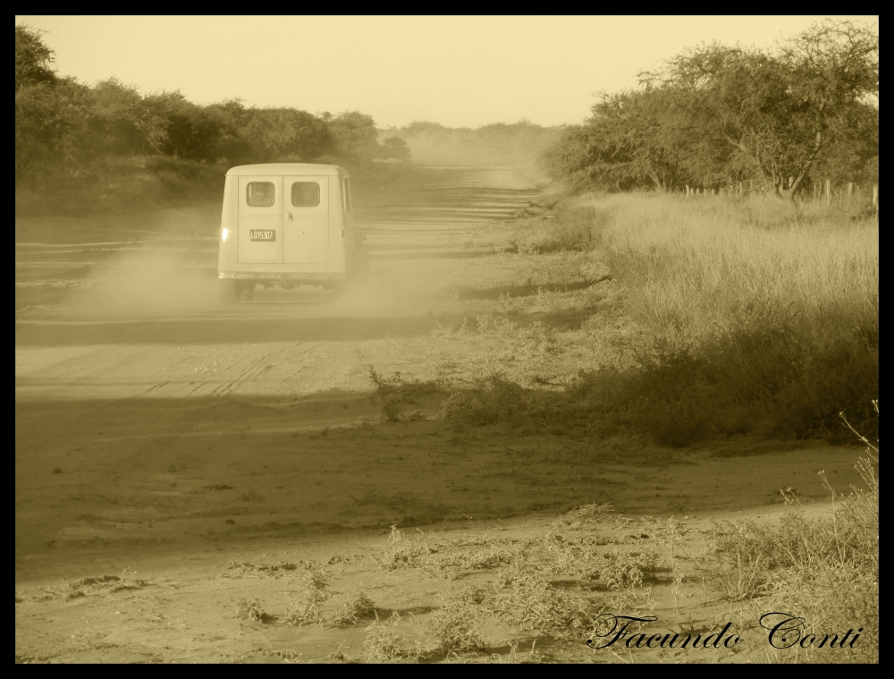 "Camino al pueblo..." de Facundo Conti