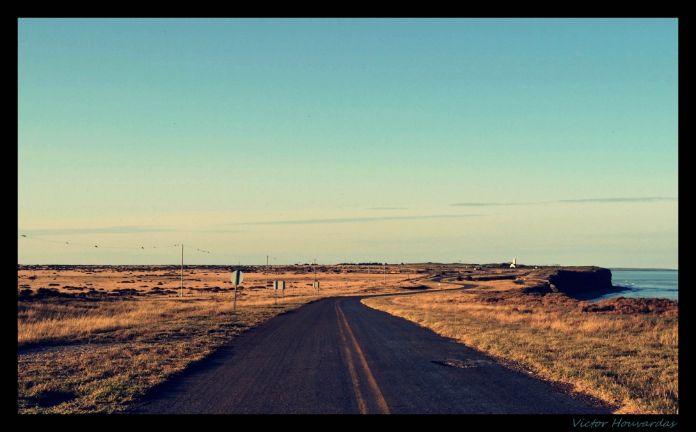 "CAMINOS DEL SUR" de Victor Houvardas